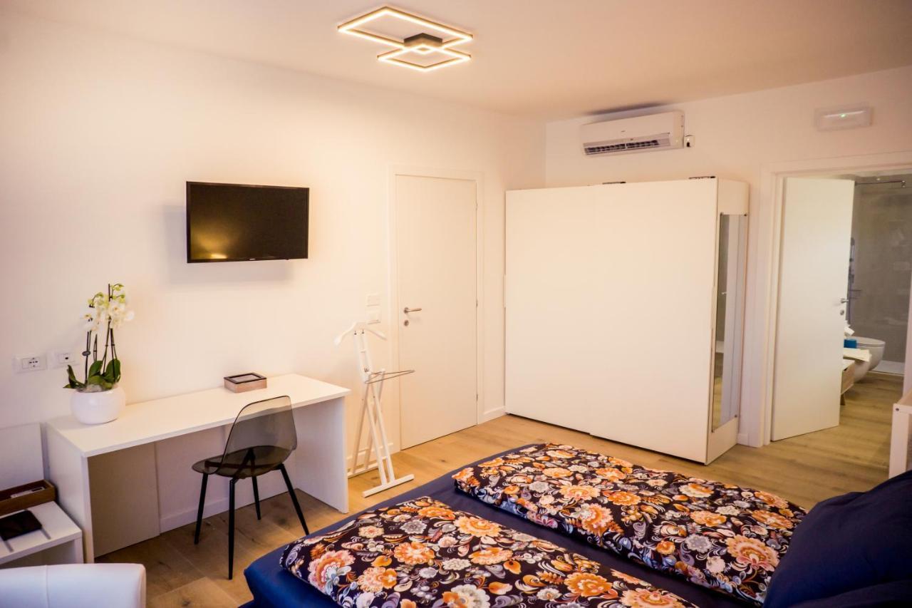 Maison Lira Pren Εξωτερικό φωτογραφία
